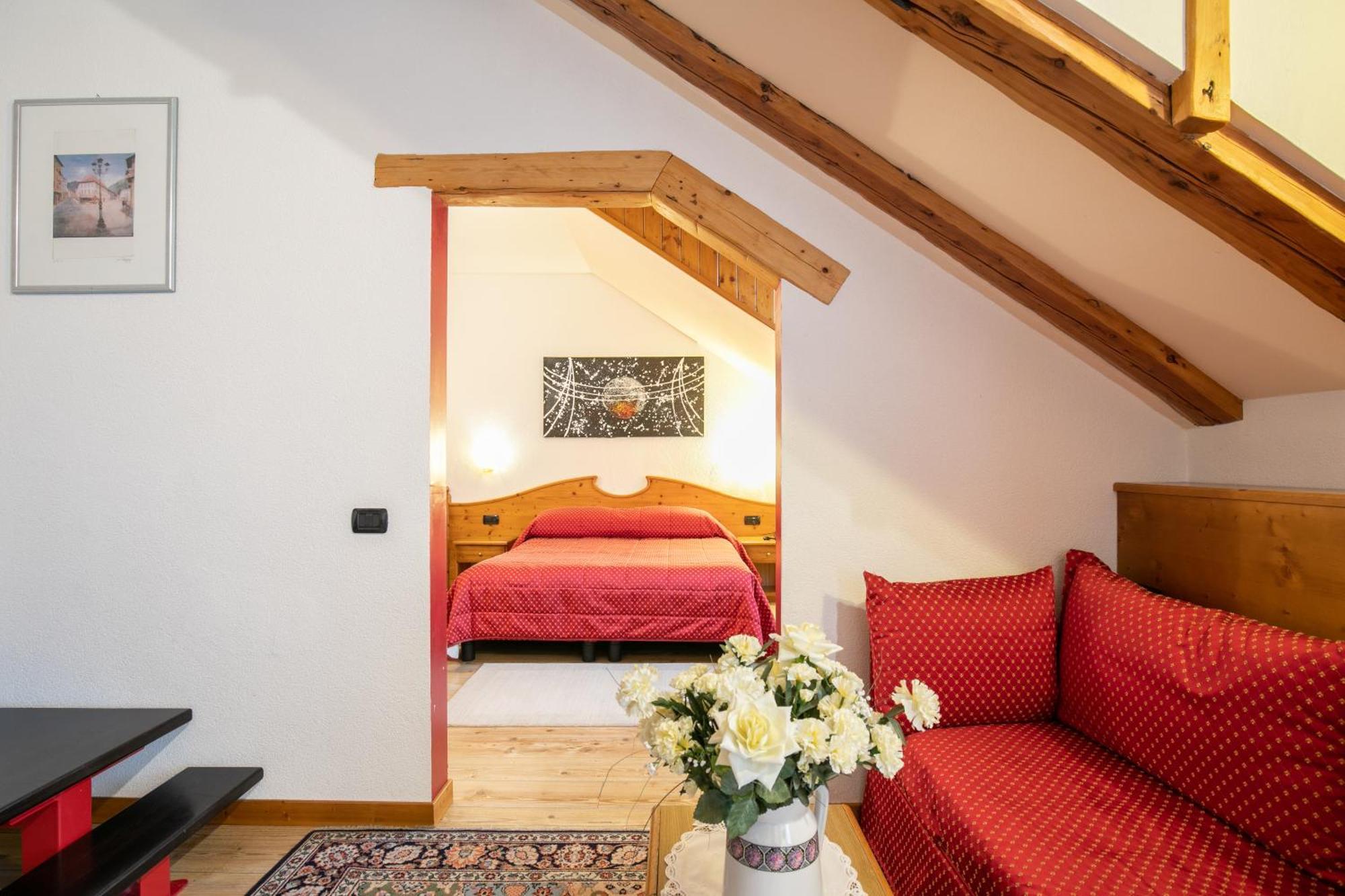 G. Hotel Des Alpes San Martino Di Castrozza Luaran gambar