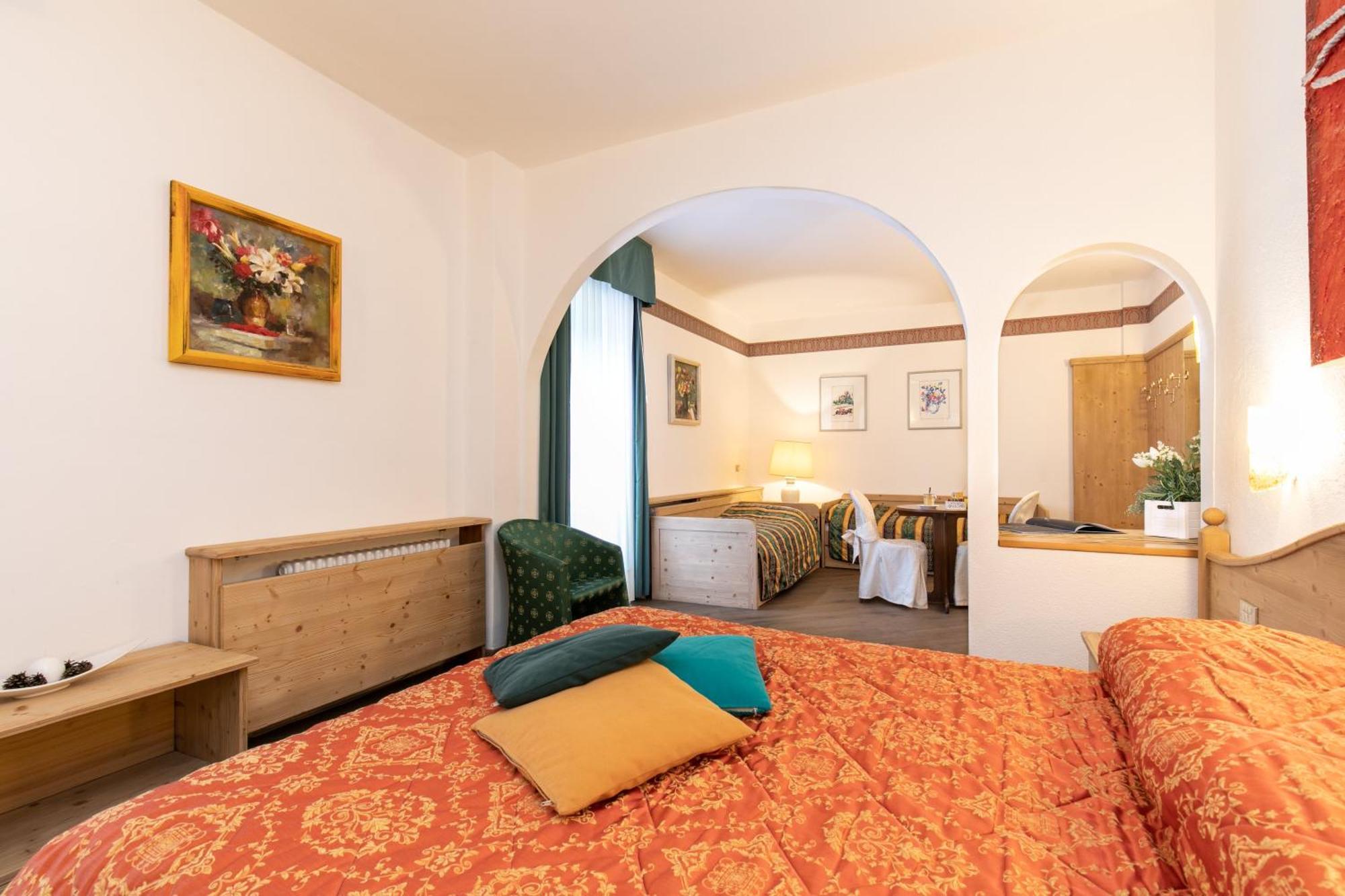 G. Hotel Des Alpes San Martino Di Castrozza Luaran gambar