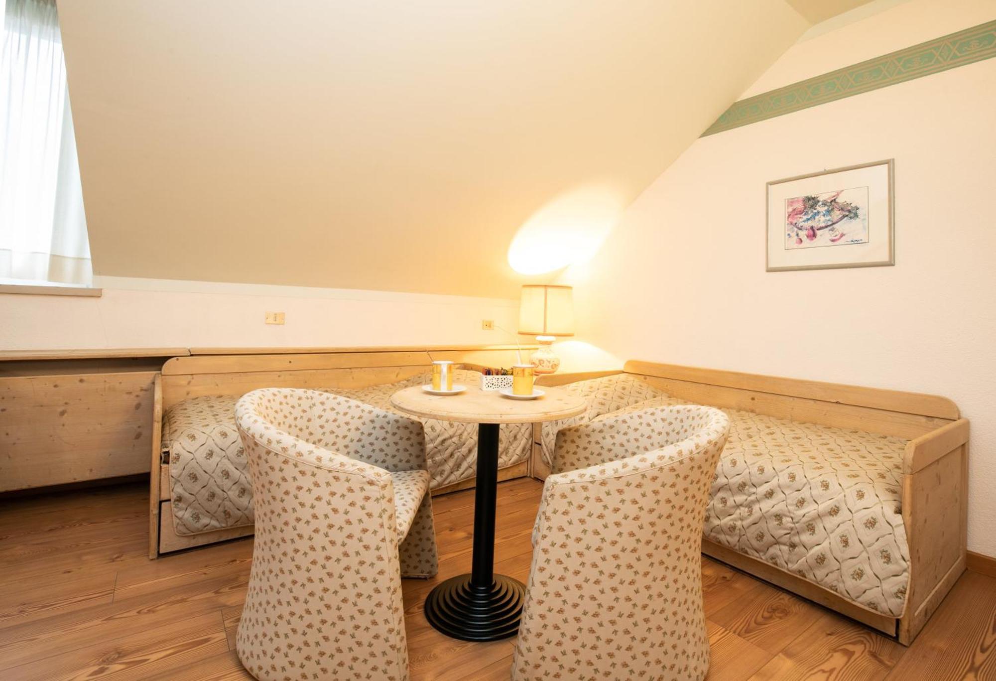 G. Hotel Des Alpes San Martino Di Castrozza Luaran gambar