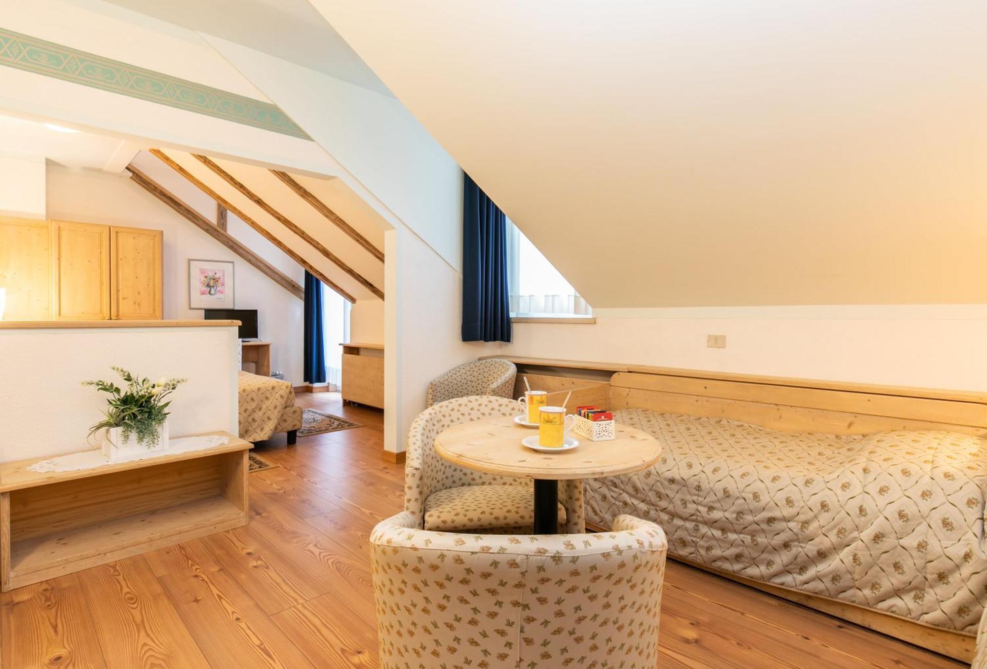 G. Hotel Des Alpes San Martino Di Castrozza Luaran gambar