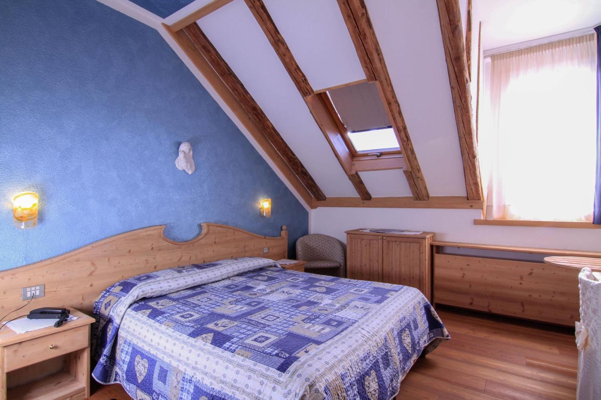 G. Hotel Des Alpes San Martino Di Castrozza Luaran gambar
