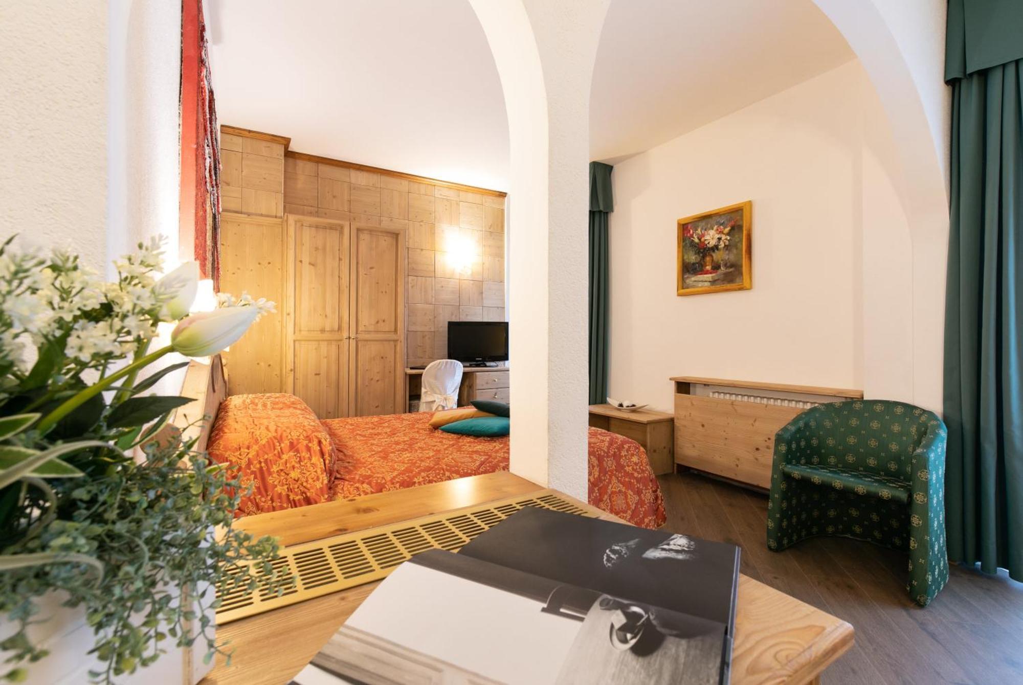 G. Hotel Des Alpes San Martino Di Castrozza Luaran gambar