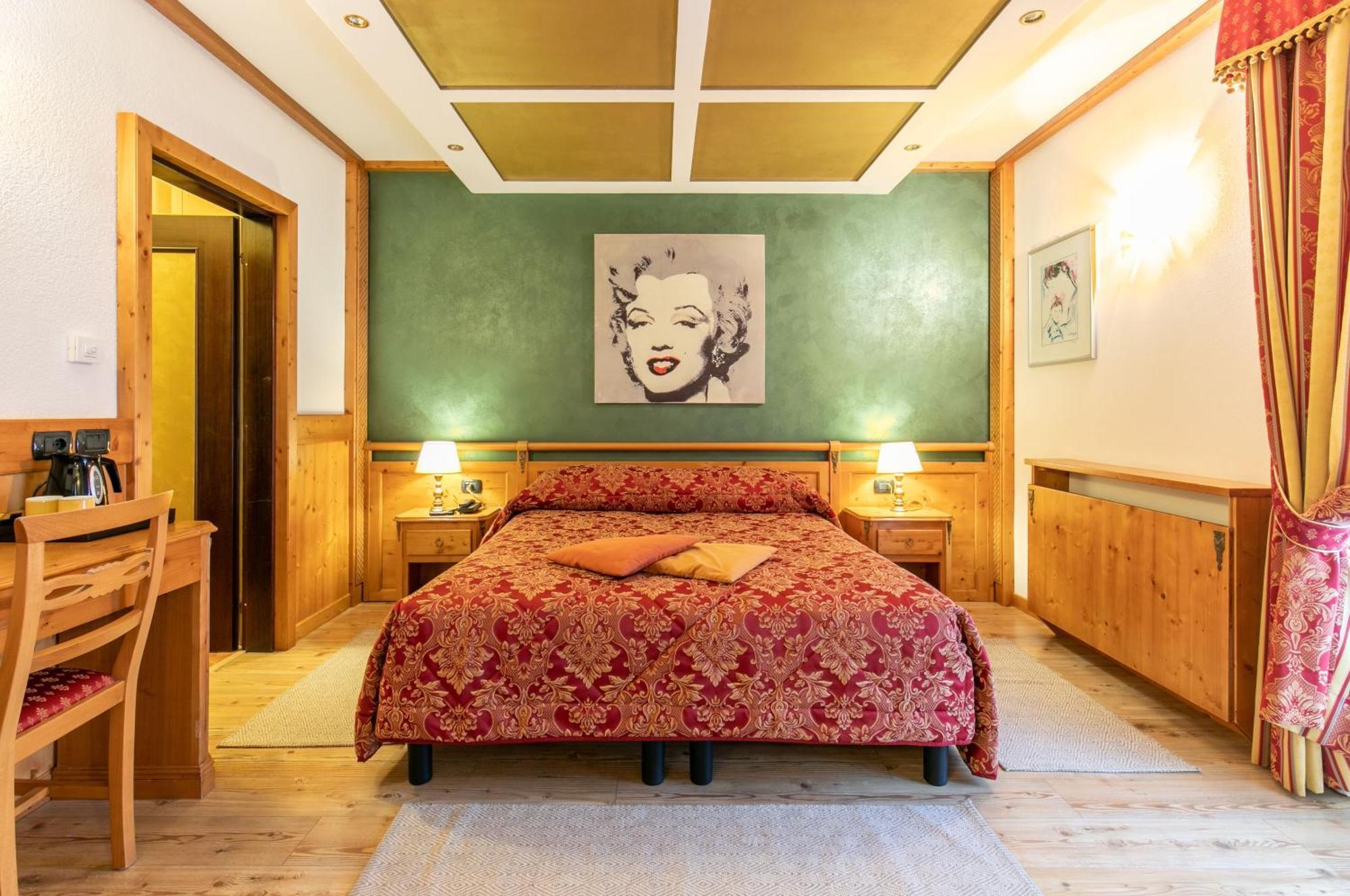 G. Hotel Des Alpes San Martino Di Castrozza Luaran gambar